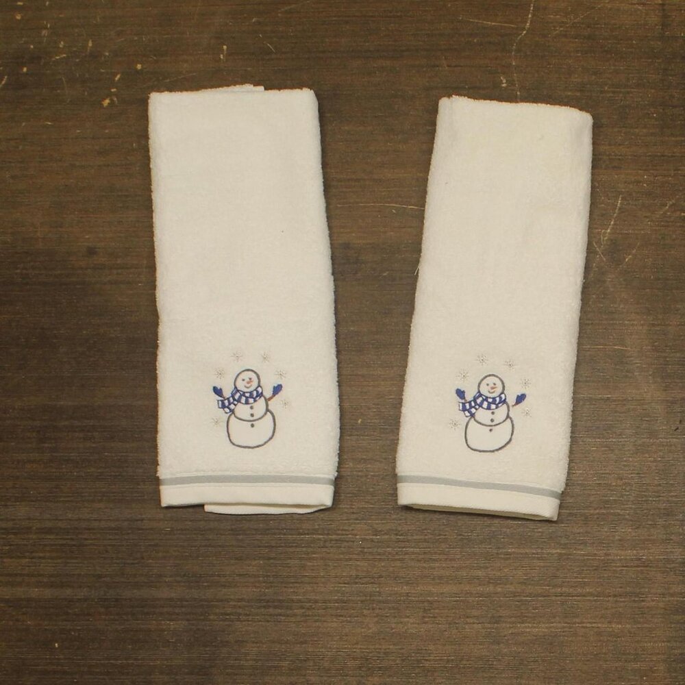 Decor Studio Holiday Snowman Turkish Cotton 2-Pc. Hand Towel Set White 16x28